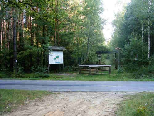 Wejście na ścieżkę Przyrodniczo - Leśną